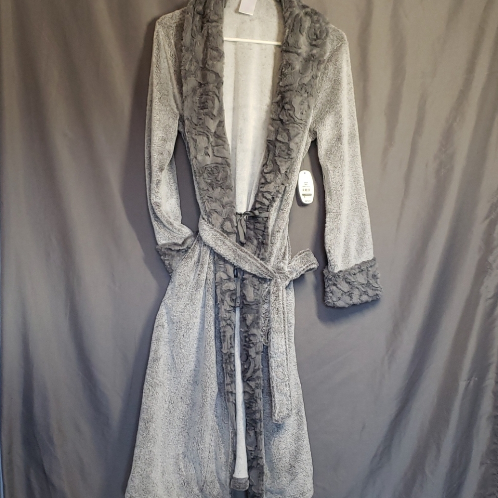 Secret treasures sleepwear robe